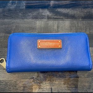 MARC JACOBS WALLET! Excellent condition!